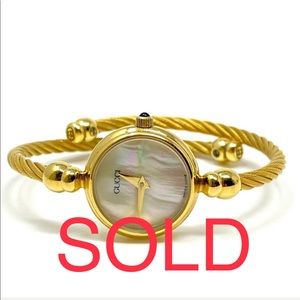 GUCCI 19mm 18K Gold Plated Pearl Dial Watch
